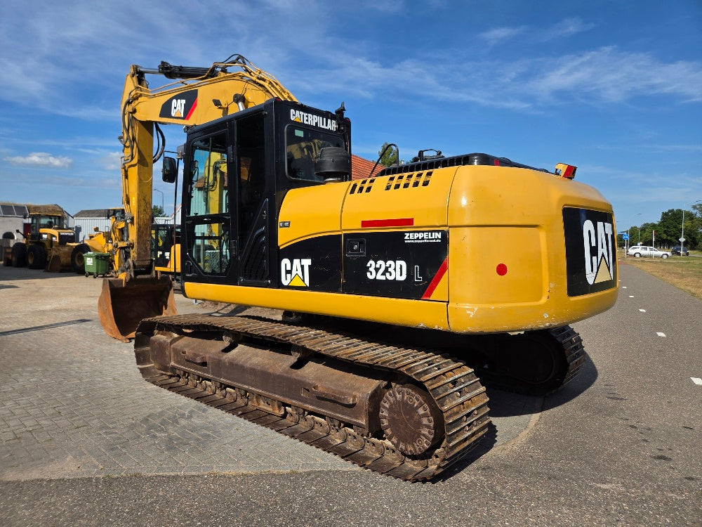 Caterpillar 323DL