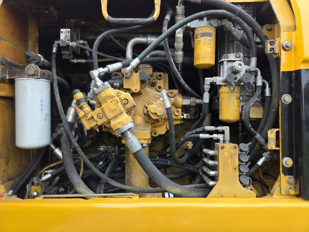 Caterpillar 330DL