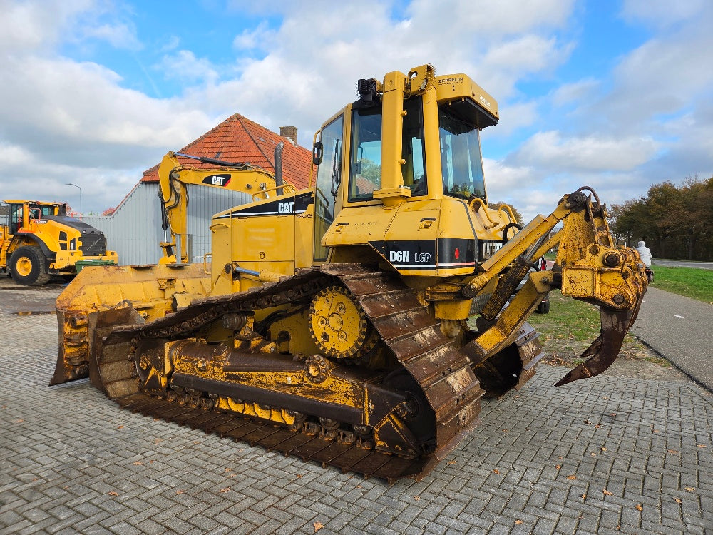 Caterpillar D6N LGP