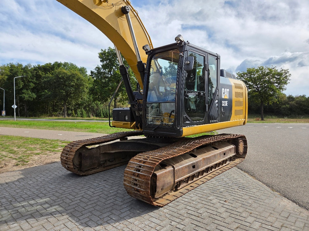 Caterpillar 323EL