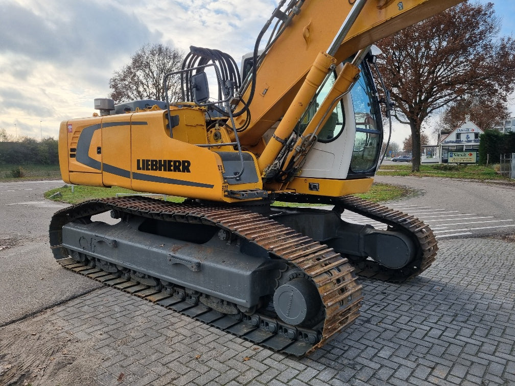 Liebherr R914C