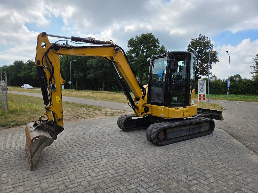 Caterpillar 305E