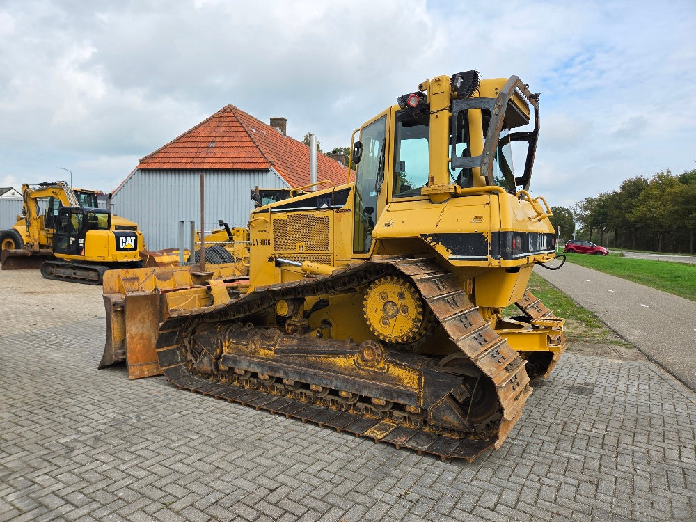 Caterpillar D6N LGP