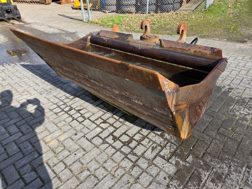 Eurosteel tilt bucket