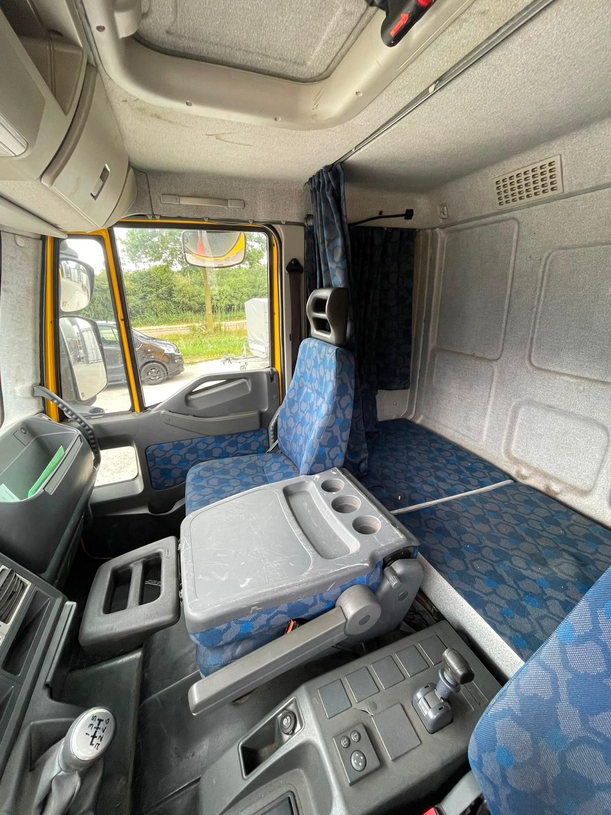 Iveco 90E 18
