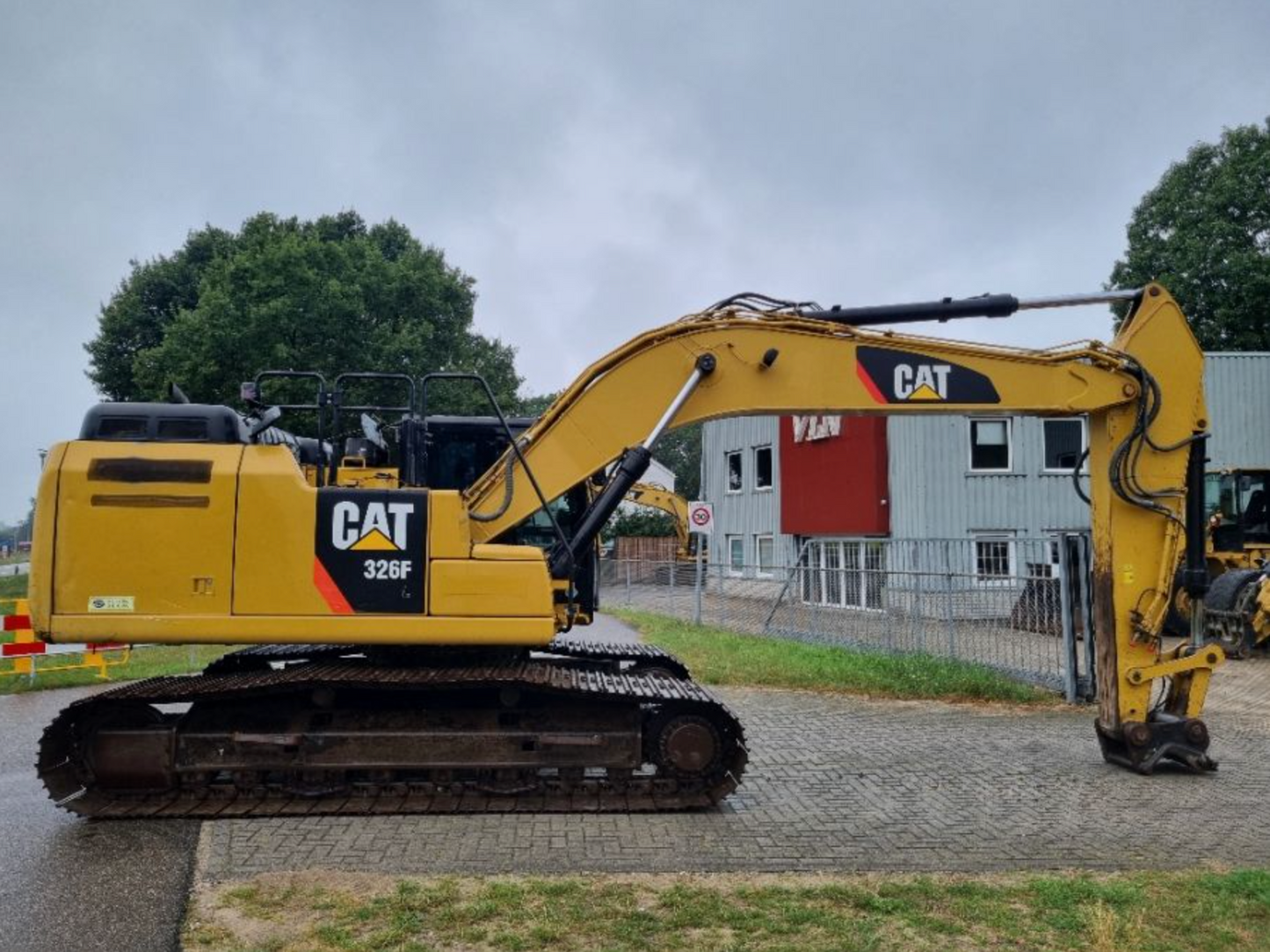 Caterpillar 326FL