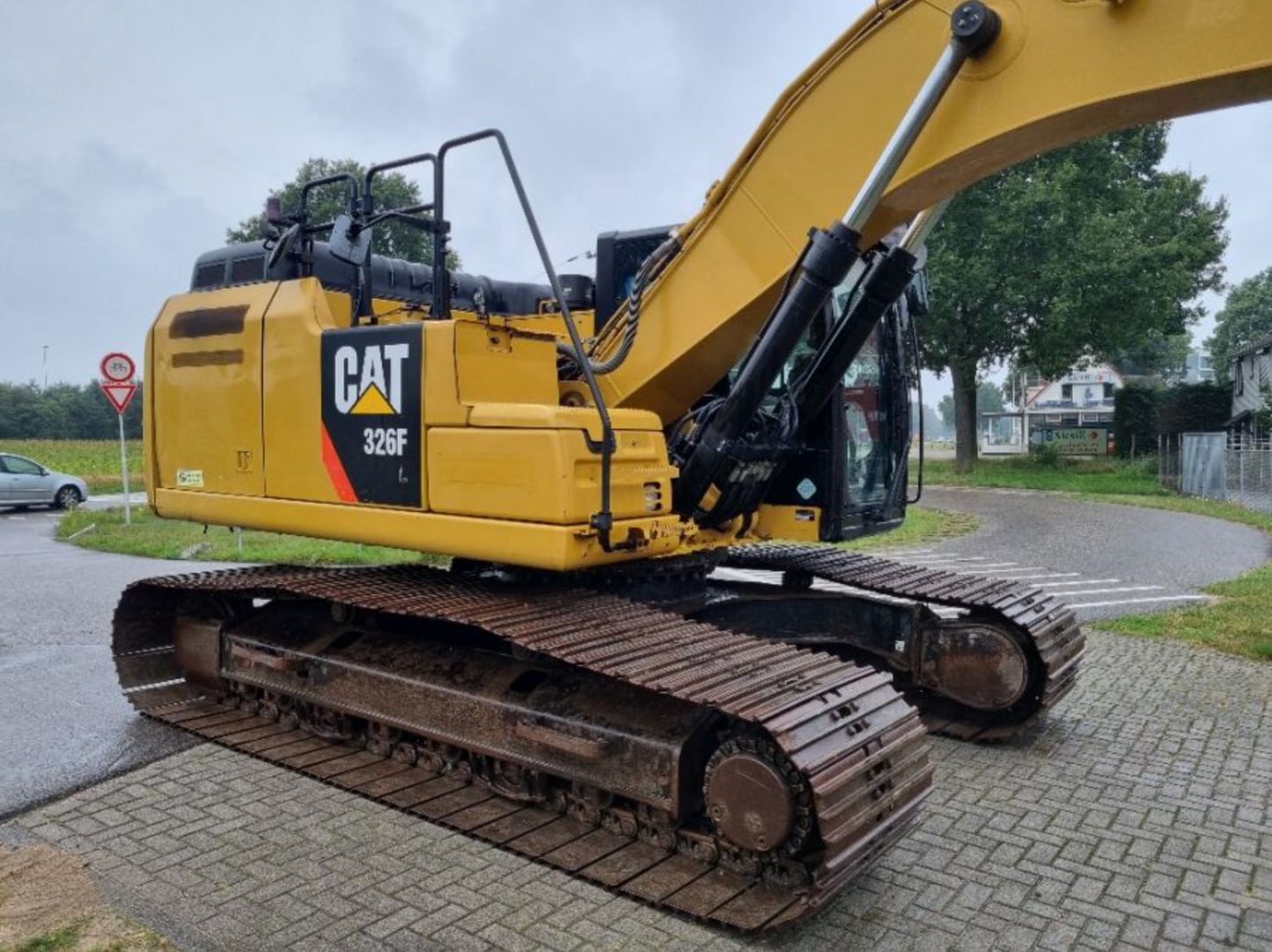 Caterpillar 326FL